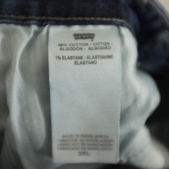 Levis blue Demi Curve classic straight leg 10/30 - Picture 7 of 10